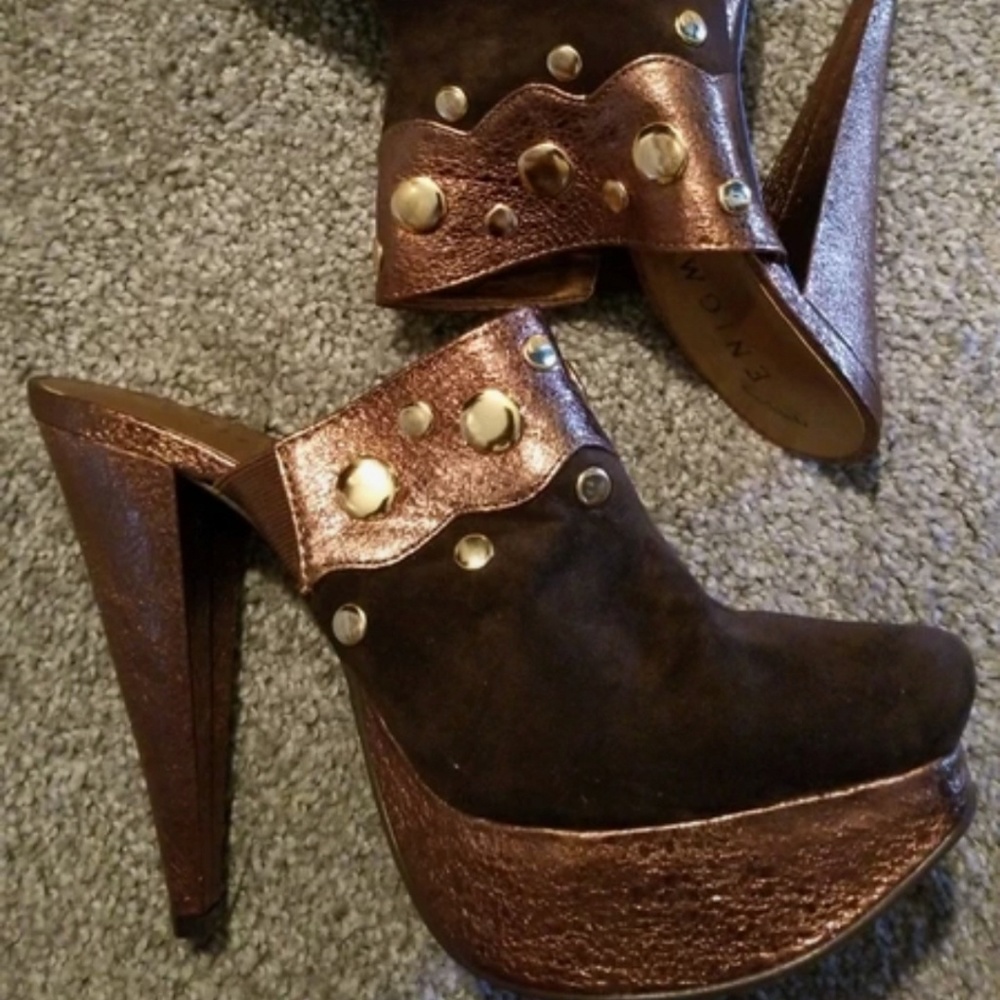 New clogs - Picture 2 of 4